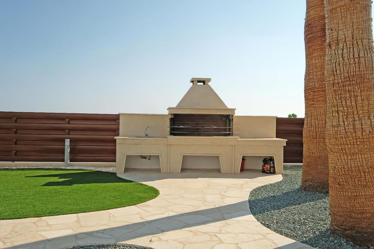 Villa Prasino Coral Bay Exterior photo